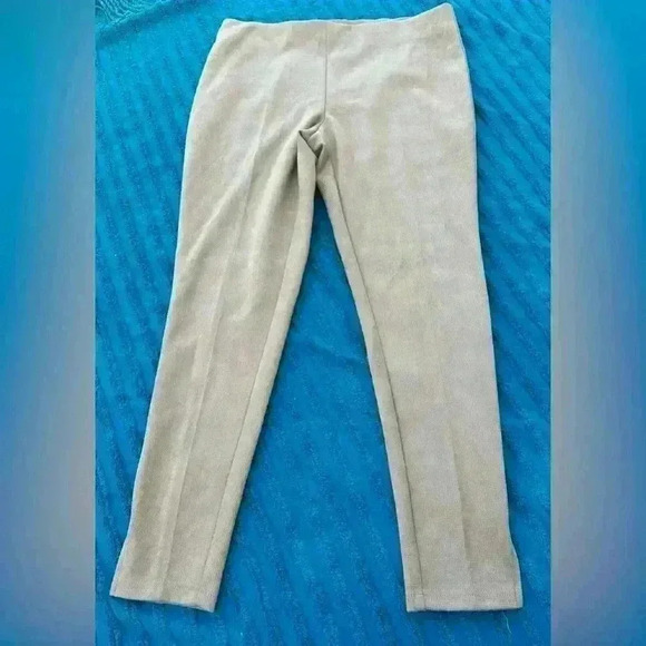 Zac and Rachel pull on tan trousers size L - Picture 3 of 3